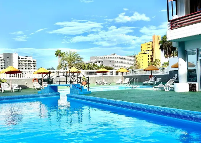 Isla_feliz * Playa de las Americas (Tenerife)